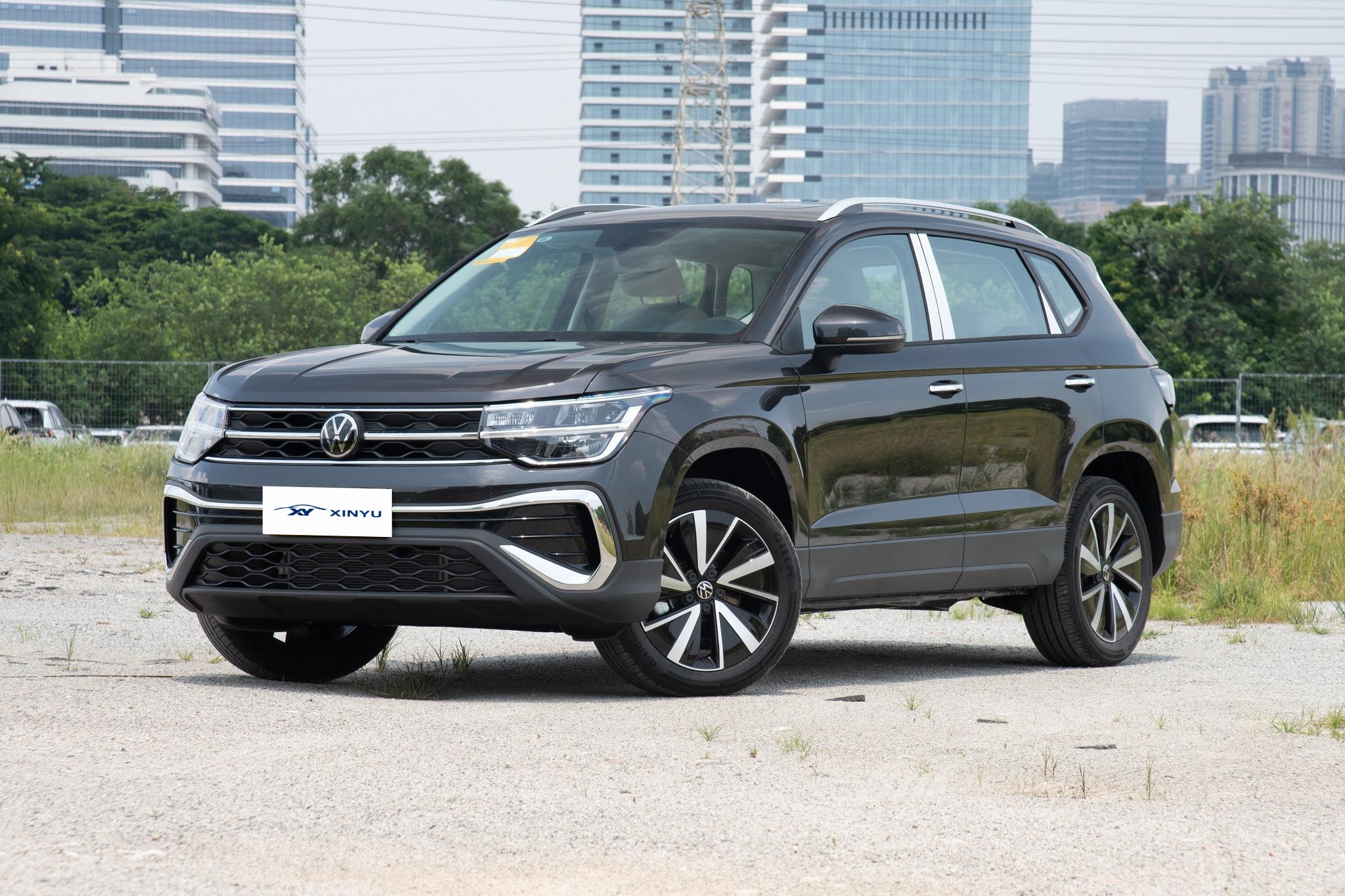 China Cars Auto Used Volkswagen Tharu 1.4T High Edition Gas Petrol Vehicles Low Mileage Used Cars