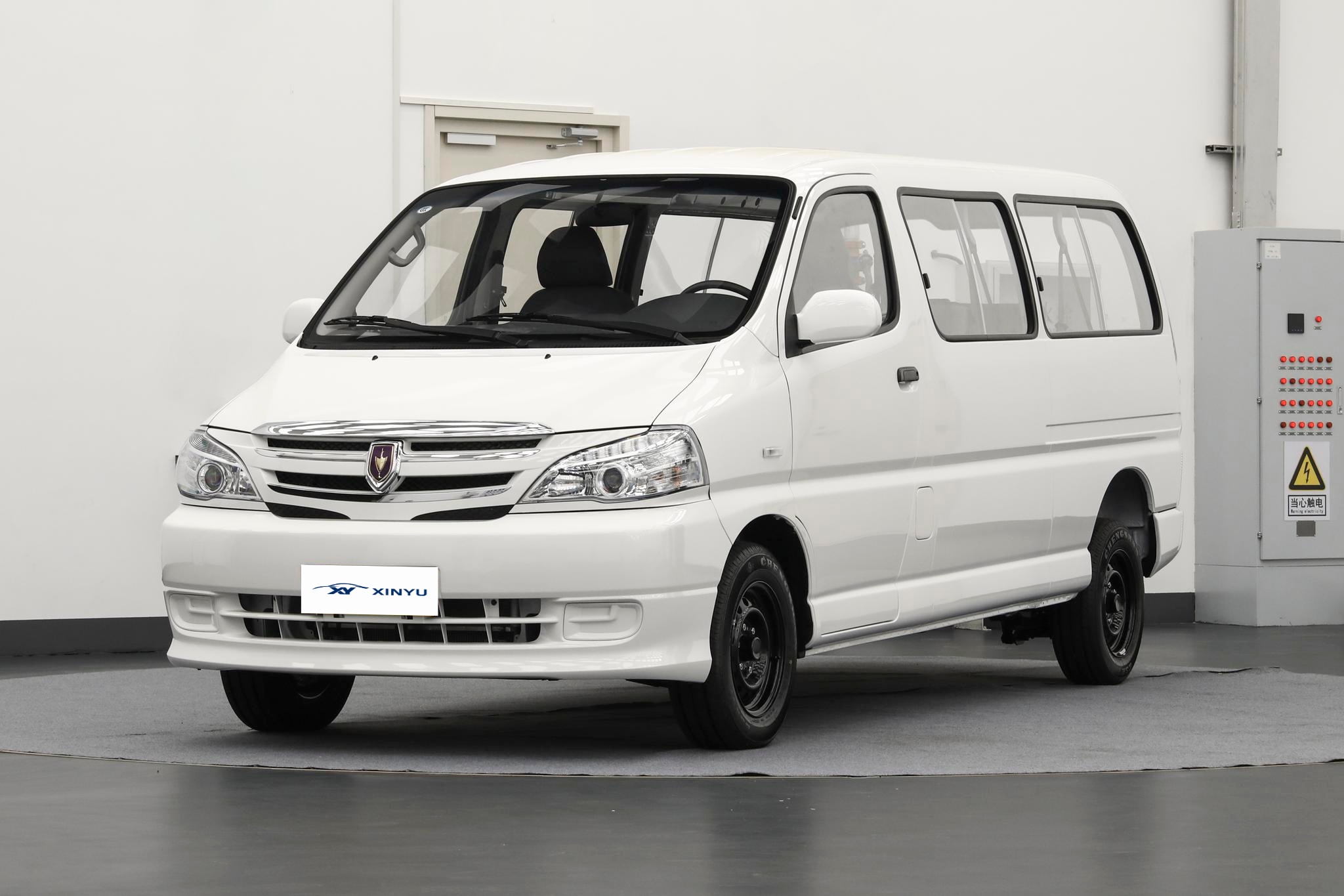 Jinbei Haise Kuaiyun 2026 Minivan 2.0L Petrol Engine 4x2 Manual LHD Cargo Van China New Vehicle
