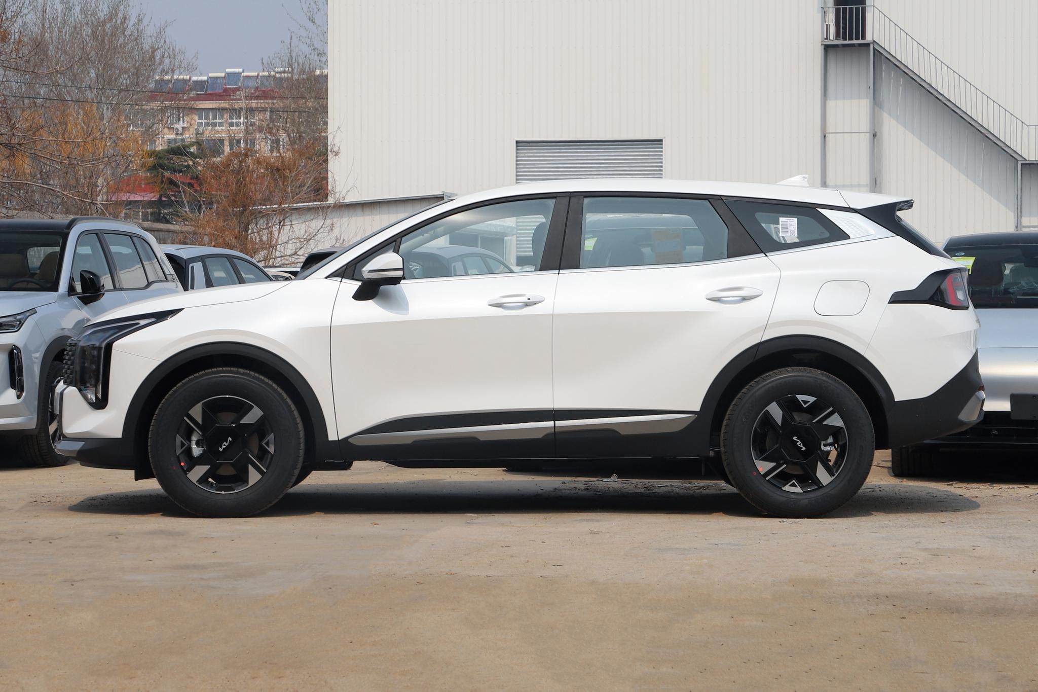 Kia Sportage Gasoline Vehicle Wholesale Compact SUV China Auto Exporter