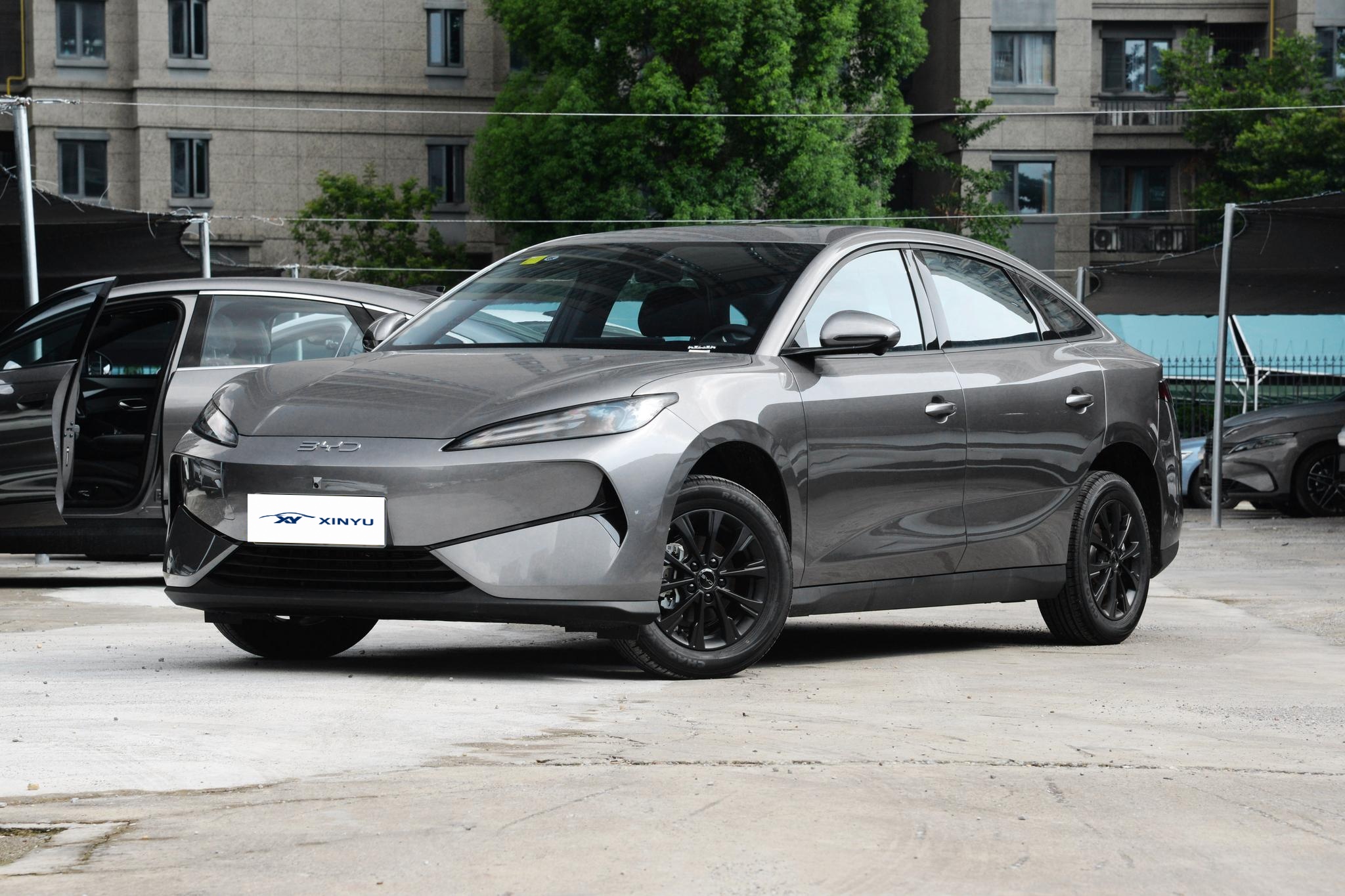 BYD E7 Pure Electric Sedan BYD EV Car Fast Charging New Energy Vehicle